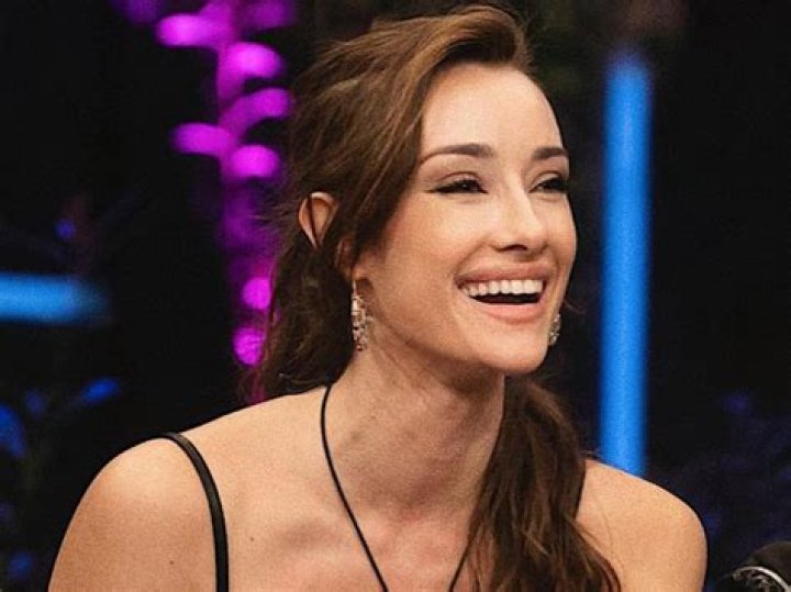 Adara Molinero in Bathing Suit is "Super Pretty" — Celebwell