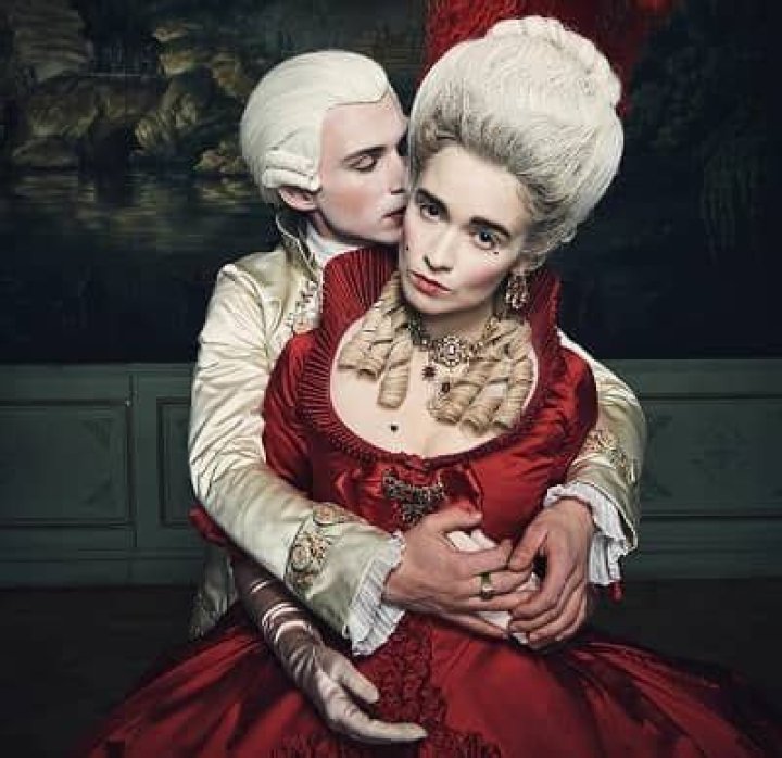 Alice Englert Wiki, Boyfriend, Husband, Age, Height, Net Worth, Parents & More