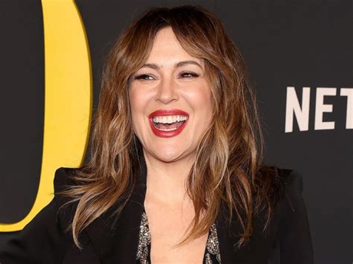 Alyssa Milano Bares Midriff "Basking in the Love" in New Photos — Celebwell