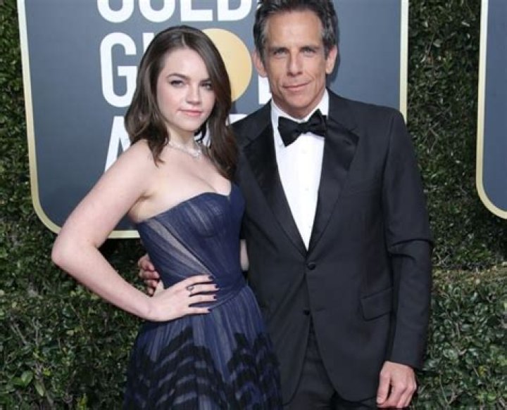 Annie Cabello Wiki, Age, Boyfriend, Parents & Height