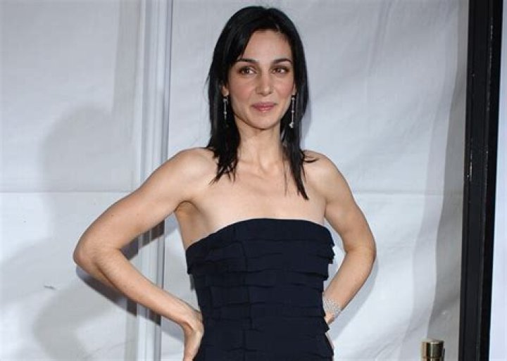 Annie Parisse Bra Size, Age, Weight, Height, Measurements