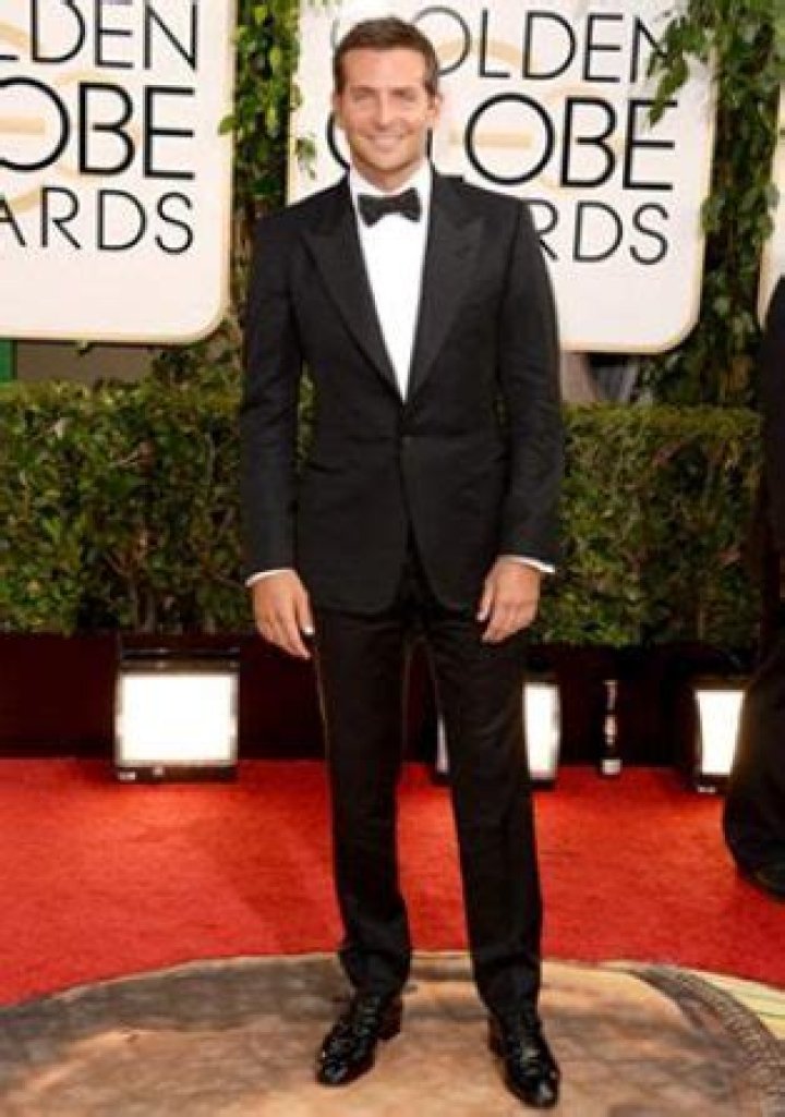 Bradley Cooper Body Measurements Height Weight Shoe Size Vital Stats