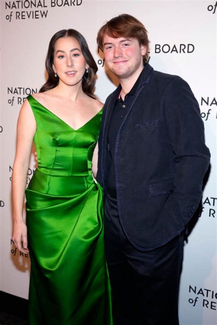 Cooper Hoffman Wiki, Age, Height, Girlfriend & Gary Valentine