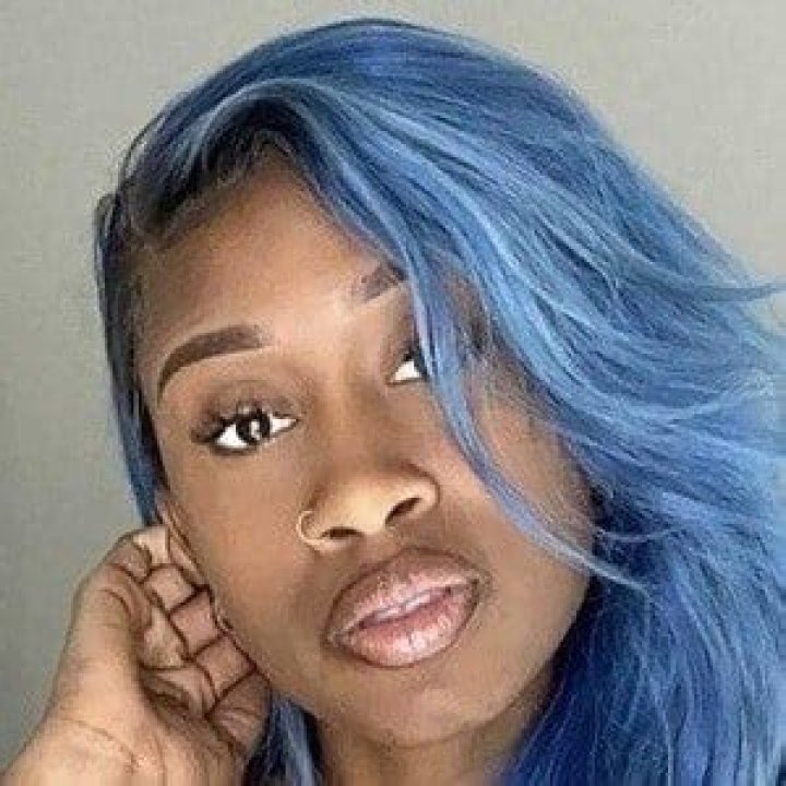 Corinne Victoria იუთუბის მიმოხილვა