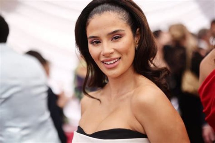 Diane Guerrero Wiki, Height, Net worth, Boyfriend, Family & Facts