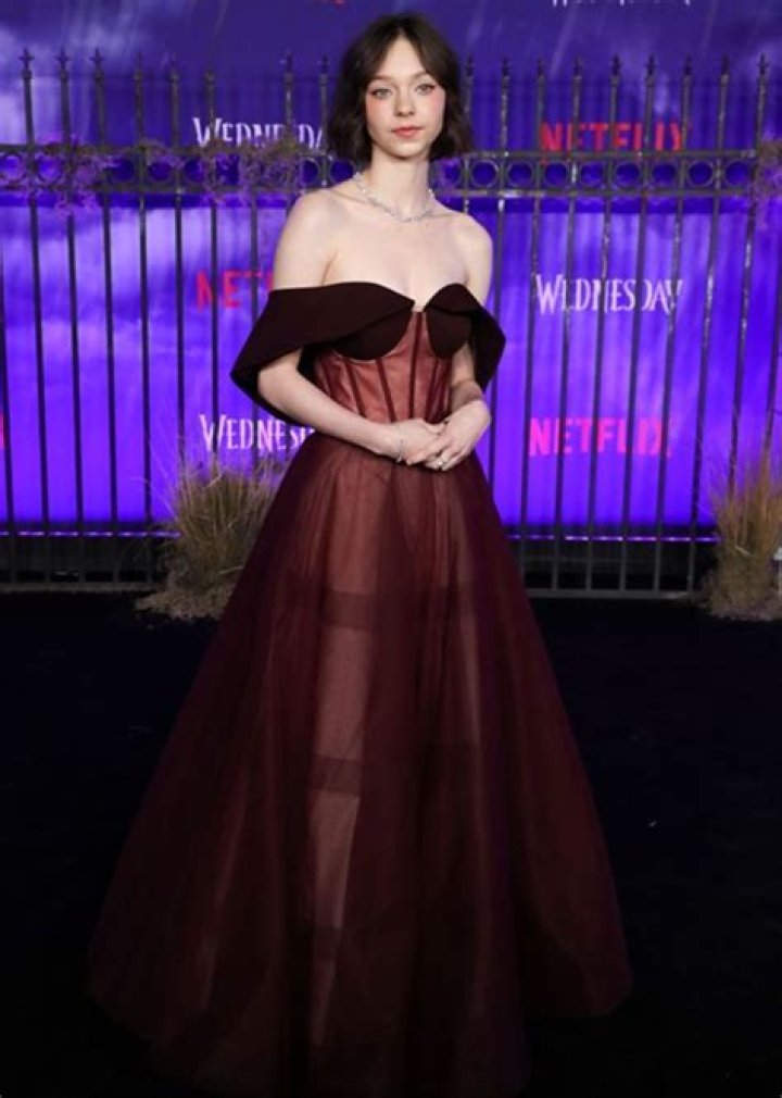 Emma Myers Body Measurements Height Weight Shoe Size Statistics