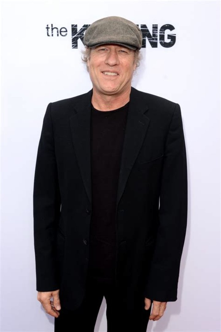 Gregg Henry Net Worth