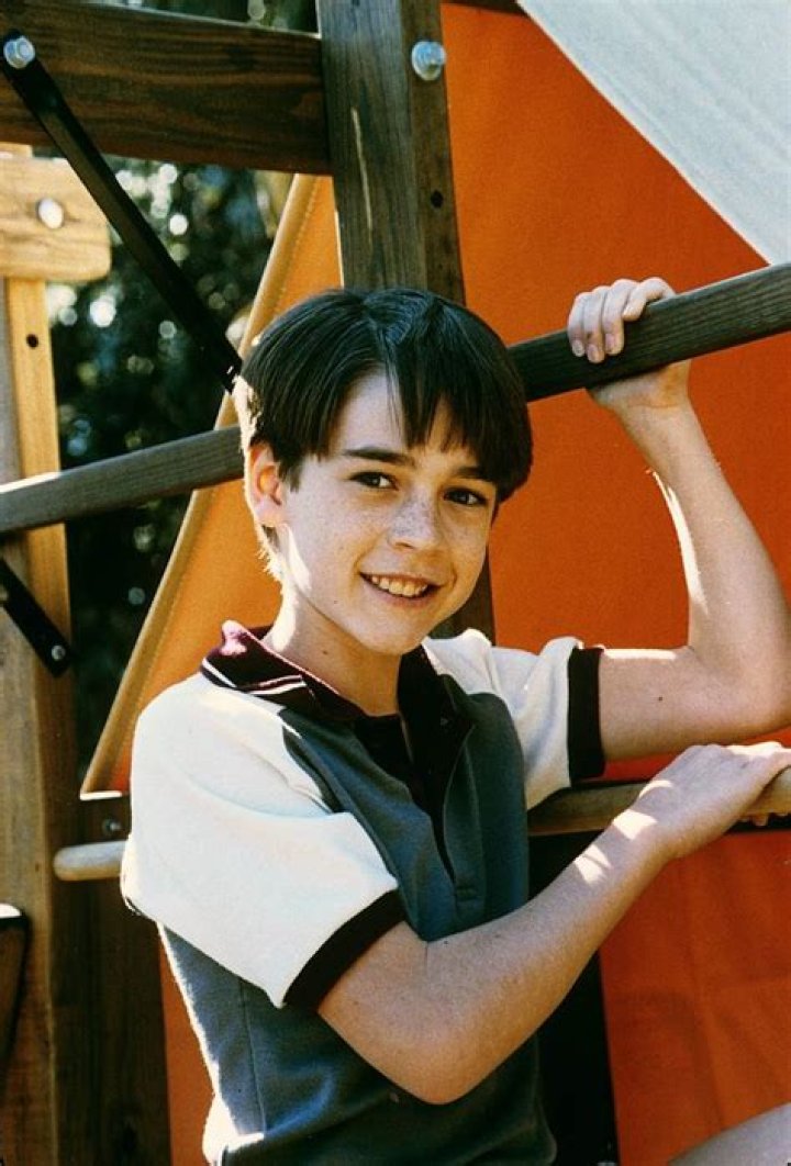 
How Much Money Does Barret Oliver Make? Latest Income Salary
