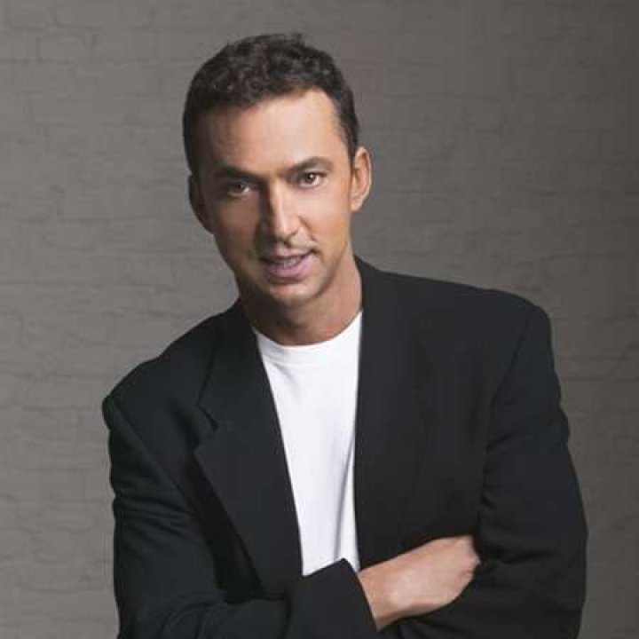 
How Much Money Does Bruno Tonioli Make? Latest Income Salary
