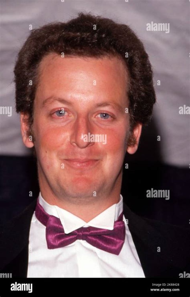 
How Much Money Does Daniel Stern (actor) Make? Latest Income Salary
