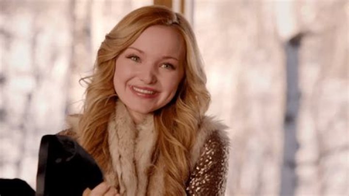 
How Much Money Does Dove Cameron Make? Latest Income Salary
