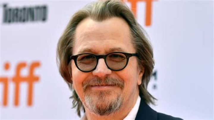 
How Much Money Does Gary Oldman Make? Latest Income Salary
