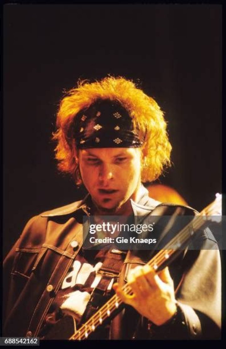 
How Much Money Does Jeff Ament Make? Latest Income Salary
