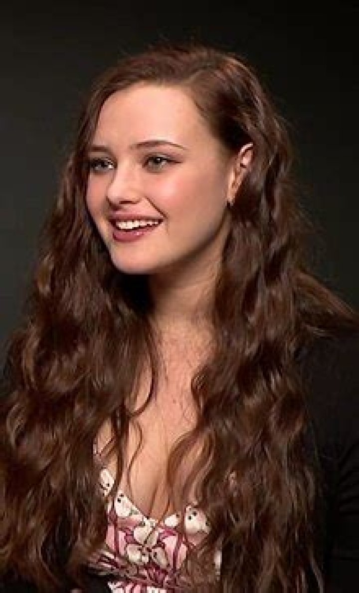 
How Much Money Does Katherine Langford Make? Latest Income Salary
