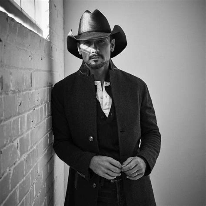 
How Much Money Does Tim McGraw Make? Latest Income Salary
