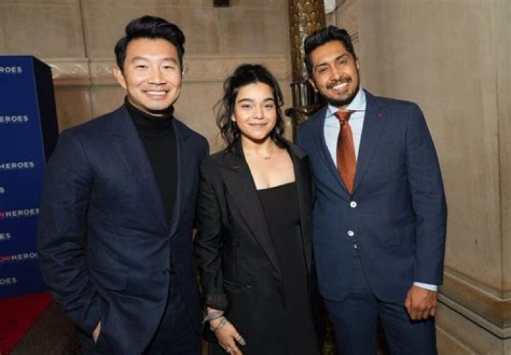 Iman Vellani Wiki, Age, Boyfriend, Height, Family, Ethnicity & Facts