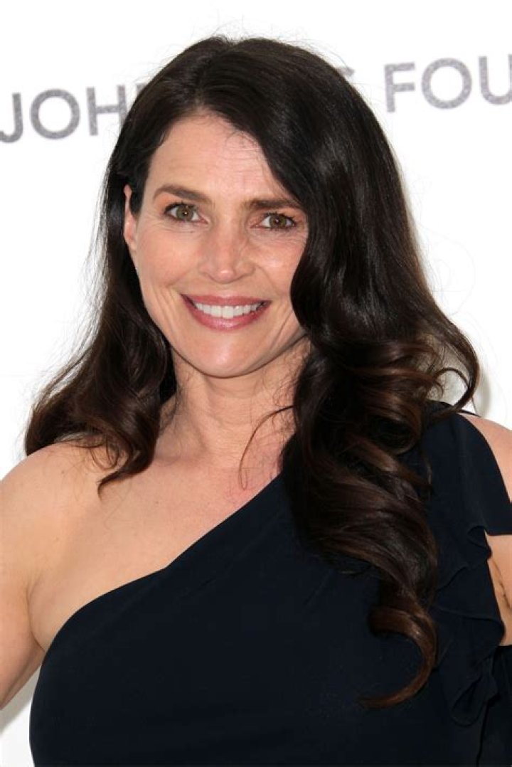 Julia Ormond Bra Size, Age, Weight, Height, Measurements