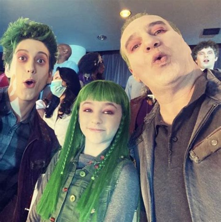 Kylee Russell Age, Husband, Daughter, Height, Net Worth, Parents & More