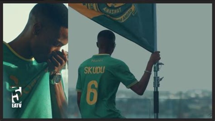 LaurDIY takwimu za video