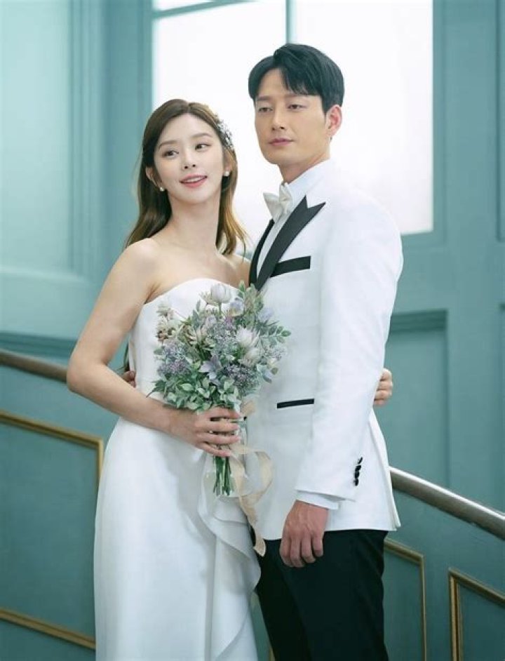 Lee Joo-bin Wiki, Age, Boyfriend, Net Worth, Height & More