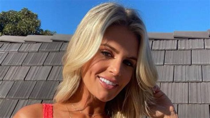 Madison LeCroy in Bathing Suit Takes a "Cold Plunge" — Celebwell