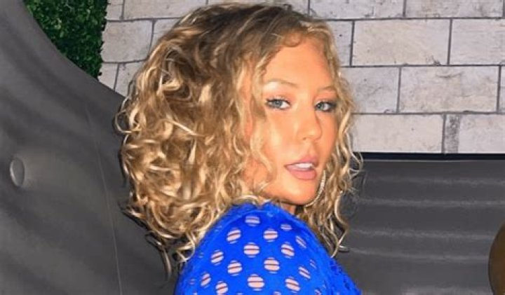 Nikkita Lyons in Bathing Suit Hits the "Reset Button" — Celebwell