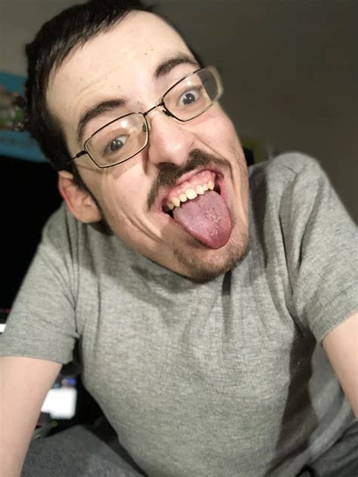 Ricky Berwick Net Worth & Earnings