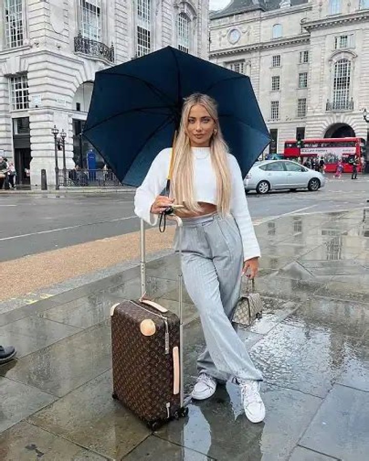 Saffron Barker [Youtuber] Wiki, Net Worth, Height, Age & More