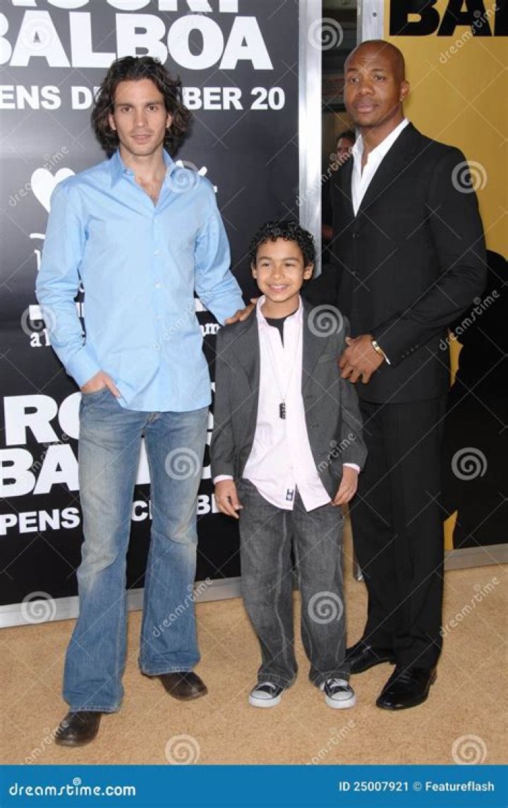 Santiago Cabrera Age, Weight, Height, Measurements