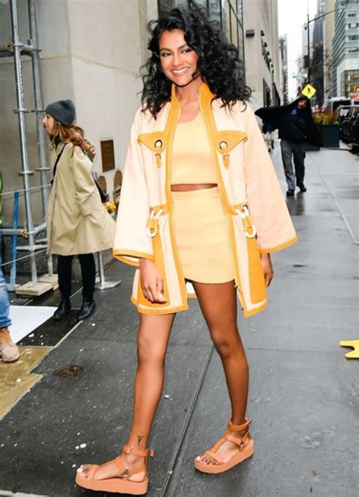 Simone Ashley Height Weight Shoe Size Measurements Statistics