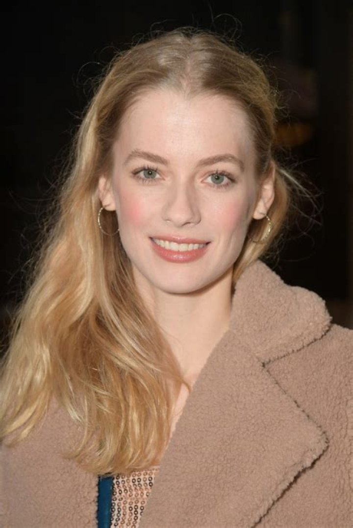 Tess Frazer Net Worth