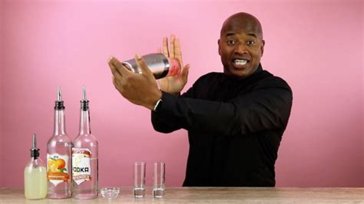 Tipsy Bartender Youtuber overview