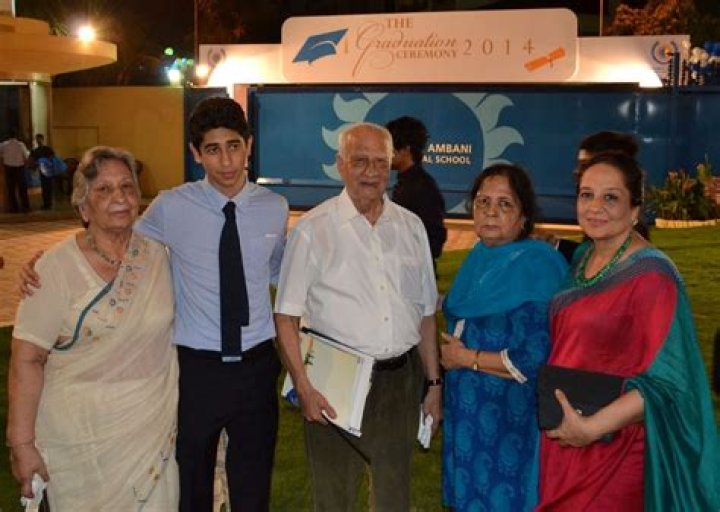 Vihaan Samat Wiki, Age, Girlfriend, Height, Parents & Net Worth