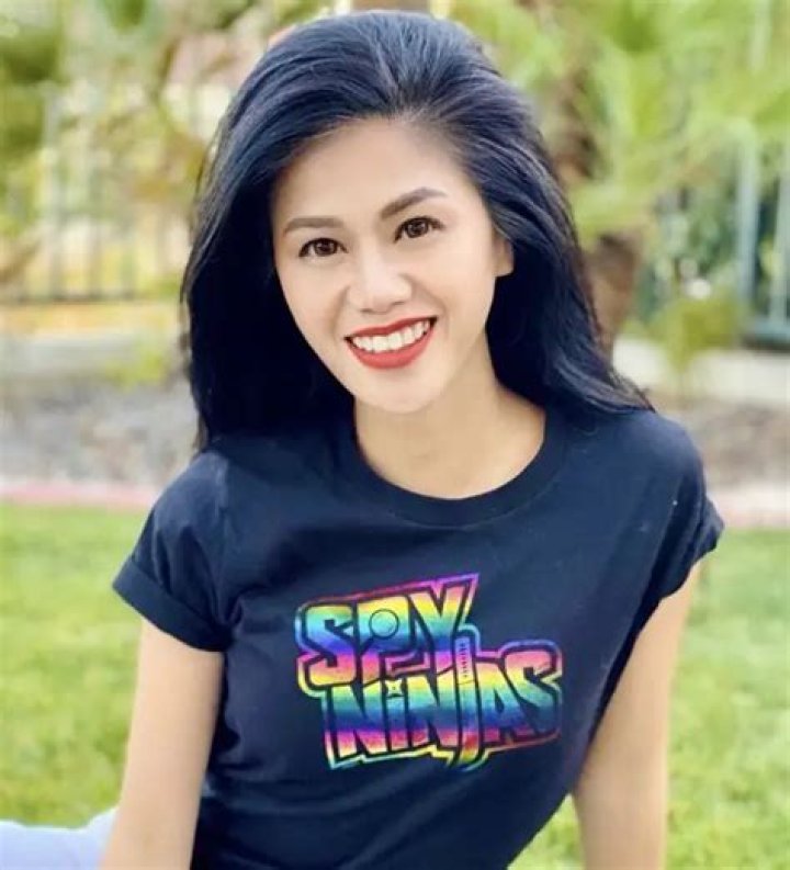 Vy Qwaint [Youtuber] Net Worth, Age, Wiki, Boyfriend, Age & More