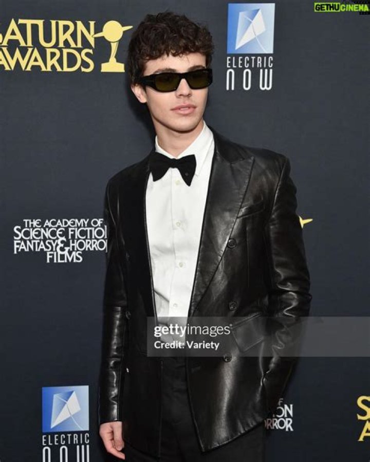 Zackary Arthur Archives - Celebrities: Wiki, Age, Height, Net Worth, Relationship